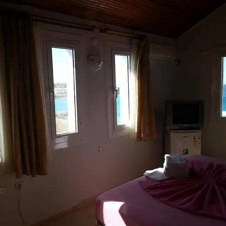 Yona * Çeşme