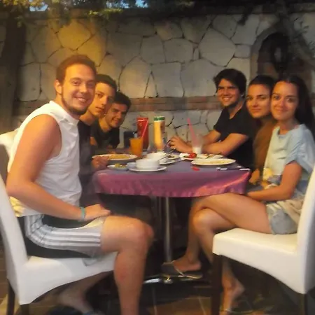 Frühstückspension Yona Çeşme
