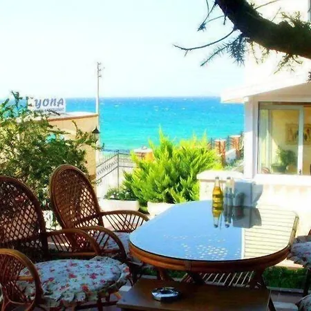 Hébergement de vacances Yona