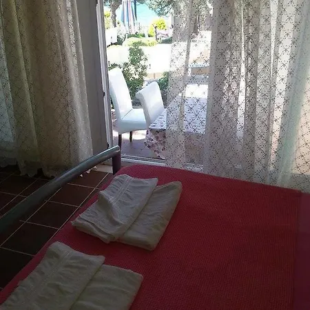 Bed & Breakfast Yona *