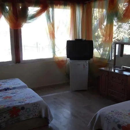 Yona * Çeşme
