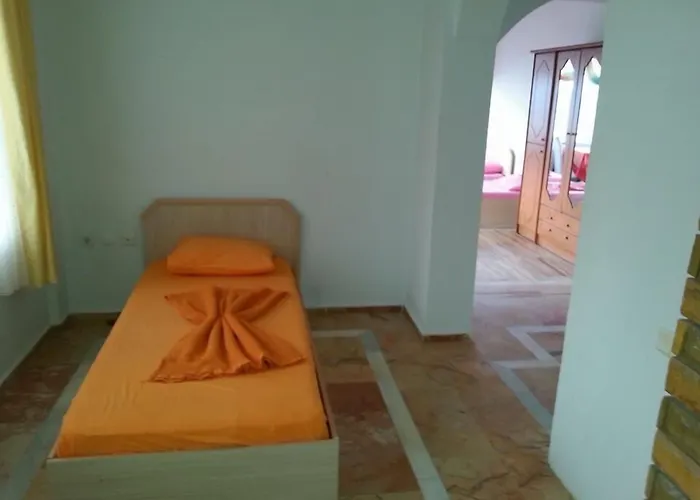 Yona Дом отдыха *